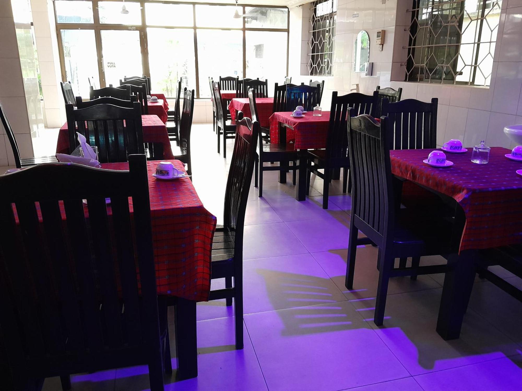 Hotel Ideal Dar es Salaam Ngoại thất bức ảnh